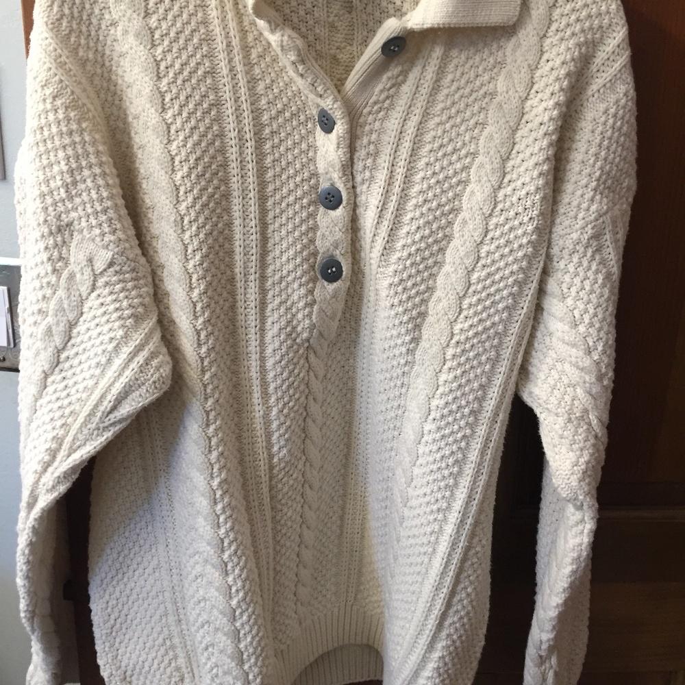 Eddie Bauer cotton sweater; medium size